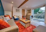 Location vacances Bakewell - Stylish Bakewell Cottage with Free Parking-2