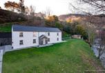 Location vacances Neath - Charming Valley Farmhouse for up to 6 guests-1