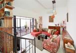 Location vacances Tel Aviv-Jaffa - Mamad Charming Sunny Haven with Balcony-1