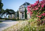 Hôtel 4 étoiles Mirambeau - Château Cordeillan-Bages-1