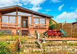 Location vacances Roisel - Joli Chalet Dans La Somme-1