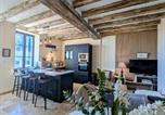 Location vacances  Indre - Gîtes charmants en Berry avec piscine et spa - Fr-1-591-729-4