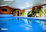 Location vacances Hull - Aberfall Villa Pool Hot Tub Saunas Gym Cinema Gdns-1