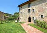 Location vacances Buti - Borgo Le Badie, Uliveta-1