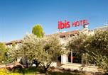 Hôtel Saint-Marc-Jaumegarde - Ibis Aix en Provence-1