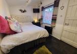 Location vacances Prestatyn - The Old Laundry, Prestatyn, North Wales - a unique little dog-friendly space, a 5 min walk to beach & town!-1