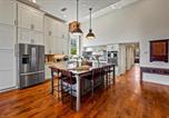 Location vacances Knoxville - Modern 3br Condo Walk to Downtown and Ut Parking-2