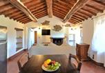 Location vacances Passignano sul Trasimeno - Awesome Apartment In Tuoro Sul Trasimeno-3