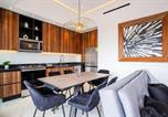 Location vacances  Mexique - Chic Condo with Scenic Views, Pool and Gym-4