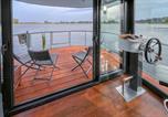 Hôtel Genthin - Schwimmendes Ferienhaus-2