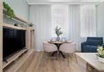 Location vacances Poznań - Modern Studio close to the Old Market Square and the Warta River by Noclegi Renters-4