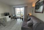 Location vacances Saint-Jean-de-Monts - Superbe T2 avec piscine, balcon, parking privé et proche mer à Saint-Jean-de-Monts - Fr-1-777-11-2