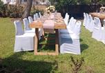 Location vacances Amanzimtoti - Sydney's Na Guest House and Venue-1