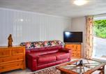 Location vacances Besançon - 3 Bedroom Lovely Apartment In Chambornay-Lès-Pin-4
