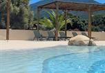 Camping avec Piscine Albitreccia - Camping Tikiti-1
