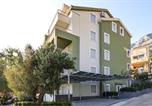 Location vacances Tučepi - Beautiful Apartment In Tucepi With House Sea View-2