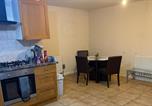 Location vacances Hounslow - 2 bed-Sleeps 4-Private Patio-Pets-Near Heathrow-4