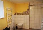Location vacances  Gare de Greifswald - Neu Fewo im Bauernhaus mit idyllischem Innenhof und Naturgarten-3