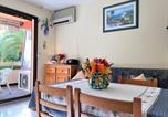 Location vacances Bord de mer de Le Lavandou - Appartement Climatisé avec Terrasse - 100m de la Plage - 4 couchages - Parking et Ménage Inclus - Fr-1-251-444-4