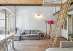 Location vacances Arenys De Mar - Portblanc Duplex-1
