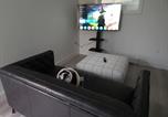 Location vacances Coquitlam - City View Condo in Vancouver Contemporary 1-Bedroom Suite-1