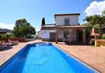 Location vacances Arenas - Charming villa with private pool near Arenas-1