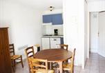 Location vacances Vallon-Pont-d'Arc - Maison Duplex 6 Pers. avec Terrasse, Piscine Chauffée, Parking Gratuit - Vallon-Pont-d'Arc - Fr-1-382-55-3