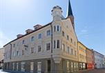 Hôtel Dingolfing - Motel Q- das kleine Stadthotel-1