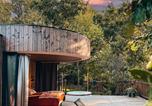 Location vacances Cordes-sur-Ciel - Les 2 Cabanes-1