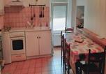 Location vacances Nouart - Holiday Home Nouart with Barbecue Garden, cleaning included-3