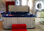 Location vacances  Mayenne - Luxueux Studio à Ambrières-les-Vallées - 85 m² avec Jacuzzi-4