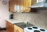 Location vacances  Spodnje Grušovje - Holiday Home with A - C in Zgornji Leskovec 54833-2