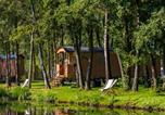 Location vacances  Limburg Province - Camping Papillon Kinrooi - Pipowagen met terras-2