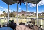 Location vacances Needles - Siren's Adventure Riverfront Cottage Nb31-2