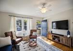 Location vacances Williamsburg - Comfy Coastal Getaway with Modern Comforts home-1