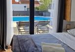 Location vacances Posedarje - Amazing Home In Posedarje With Private Swimming Pool, Can Be Inside Or Outside-4