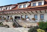 Hôtel Pilsen - Hotelový a jezdecký areál Dvůr Krutěnice-3