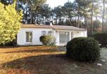 Location vacances  Charente-Maritime - La Palmyre - Maison Individuelle - au Calme - Proche Foret-1