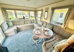 Location vacances Clacton-on-Sea - Homely 8 Berth Caravan At Highfield Grange In Essex Ref 26263e-1