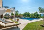 Location vacances Barban - Beautiful Villa Cicibella with pool in Barban-3