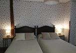 Location vacances  Palence - Hostal El Resbalon-4