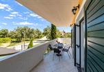 Hôtel Λευκιμμαιοι - Nikos Villas - Poolside Getaways in Kavos, Corfu-3