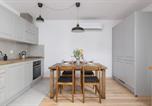 Location vacances Katowice - Bright Apartment in the Centre of Katowice by Noclegi Renters-3