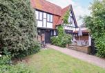 Location vacances Clacton-on-Sea - Home by the Sea-1