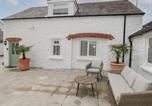 Location vacances Manorbier - Rosemary Cottage-1