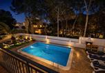 Location vacances Torredembarra - Villa Playa del Sur A 250 metros de una magnifica playa Capacidad más de 16 Ac 6 Suites Piscina Xl-3