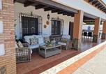 Location vacances Sayalonga - Villa Alejandro En Sayalonga-3
