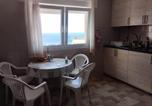Location vacances Corcubión - Room in Stunning apartment with sea view-1