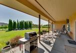 Location vacances Moses Lake - West Richland Home w/ Vineyard & Mountain Views!-1