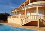 Location vacances  Salir - Elegant family house in Loulé with private pool-4